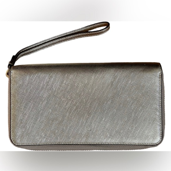 Kate Spade Talk Is Chic Gold Leather Wristlet Wallet with Zipper - Picture 2 of 9